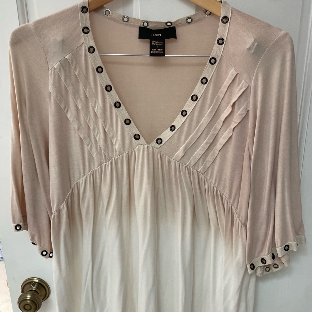 ROAM Beige and Cream Eyelet V-Neck Top